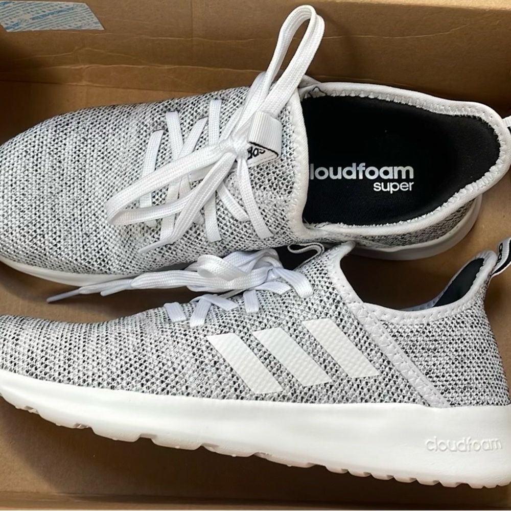 adidas Women Cloudfoam Lightweight Knit Sneakers White Gray